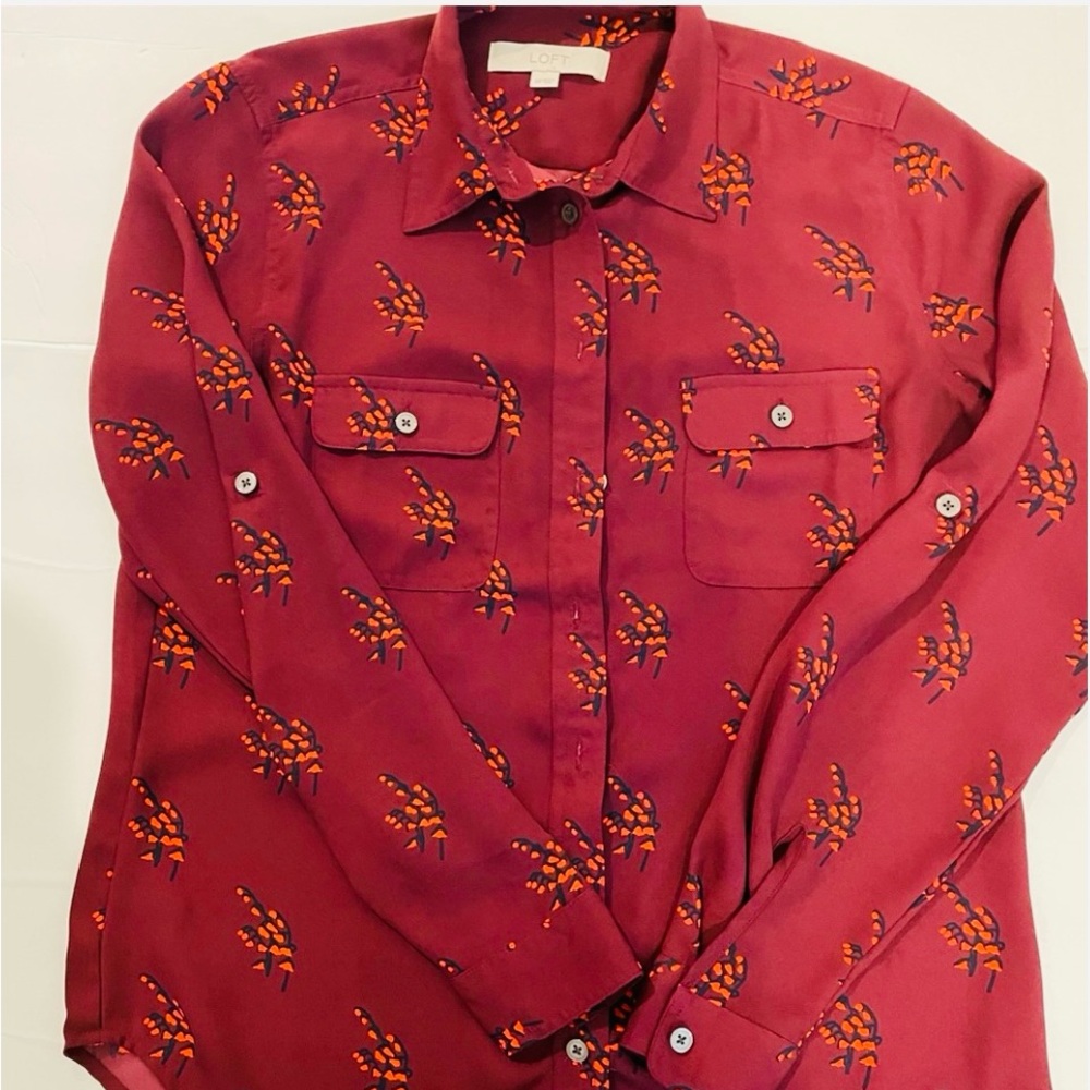 Lofts Button Down Top - Picture 2 of 8